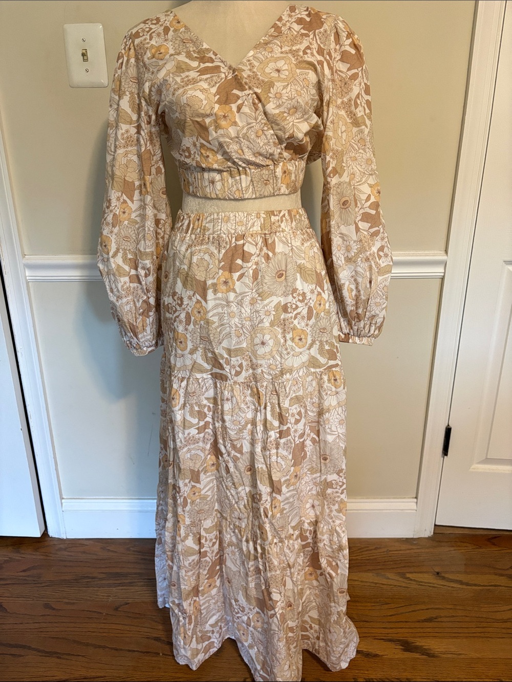 Anthro Floral 2-piece Maxi set in Cream & Tan